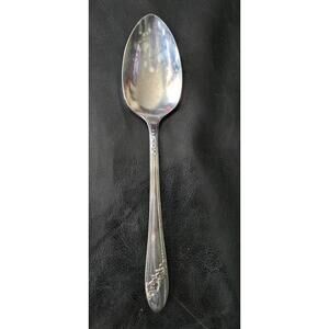 1 Vintage Oneida Community Tudor Queen Bess II Silver Plate 1946 Serving Spoon